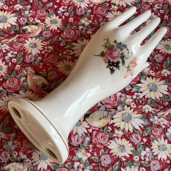 VTG Porcelain Ring Holder - Picture 2 of 5